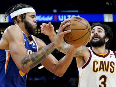VIDEO: Drámu v hlavnom meste rozhodol Beal, Spurs vyhrali u šampiónov