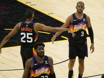 VIDEO: Rozier predviedol parádny trik, Phoenix natiahol sériu výhier na trinásť