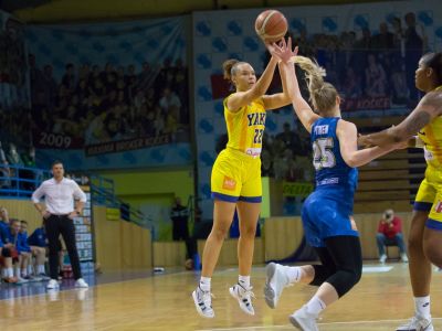 VIDEO: Young Angels vyradili Slovanku, Bystrica neodolala Hradcu