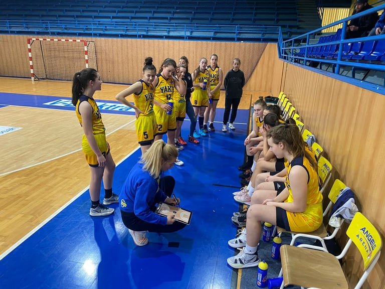 Prvá prehra Starej Turej prišla v Šamoríne, na východe dominantné výhry Young Angels