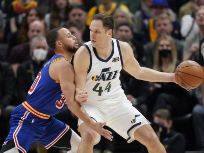 VIDEO: V Utahu žiaril chorvátsky snajper, Lakers prehrali aj s oslabeným Portlandom
