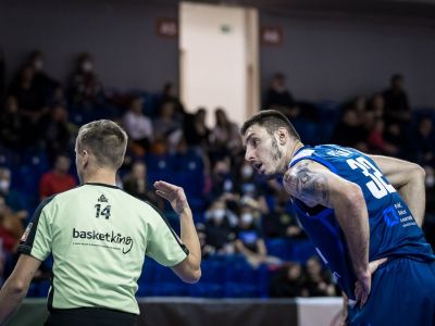 Double-double mašina Petráš hviezdou polabského derby. Užitočnosť mu vyskočila na úroveň 44!