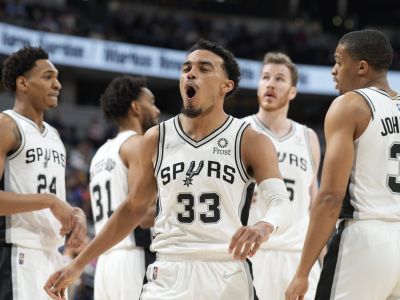 VIDEO: San Antonio definitívne pochovalo nádeje Lakers