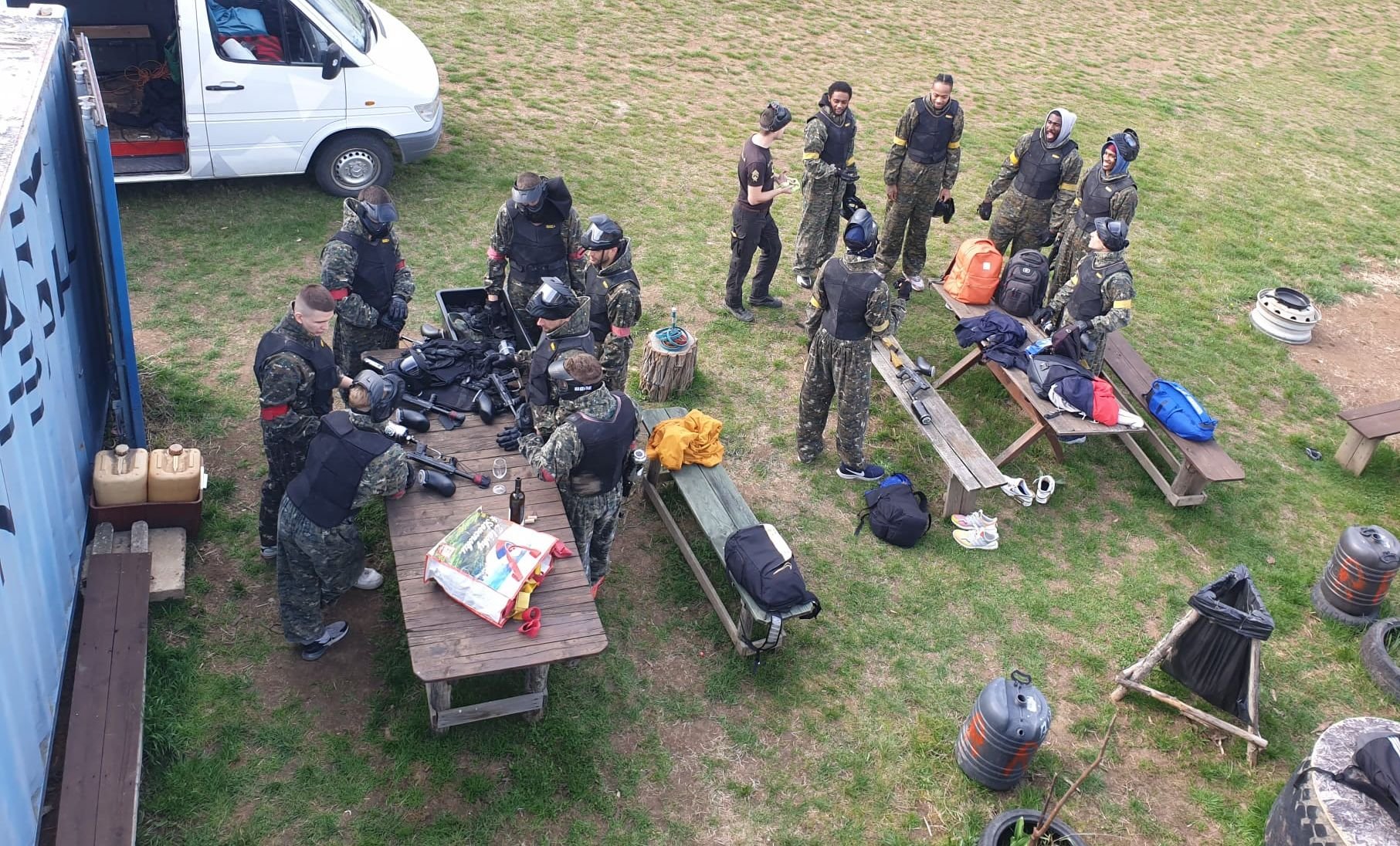 Teambuilding pred finále. Lučenčania strieľali jeden na druhého