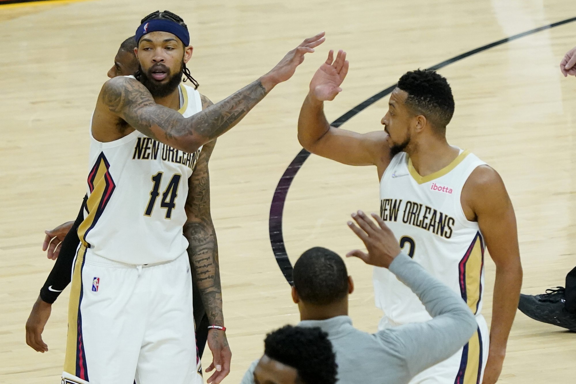 NBA play-off: Najväčší favoriti na titul znova prehrali, Jokič odvrátil koniec sezóny