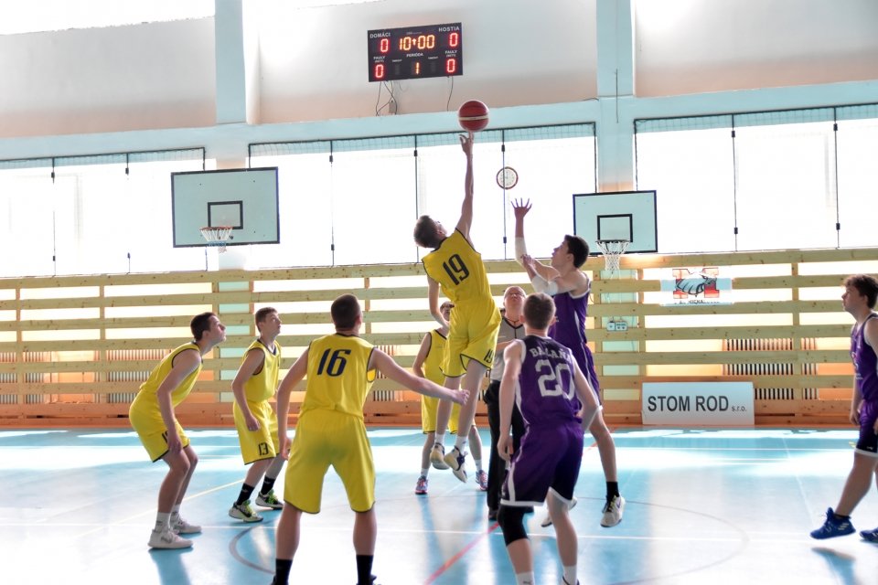 Na finálový turnaj starších žiakov sa cez baráž prebojovali Michalovce a Žilina