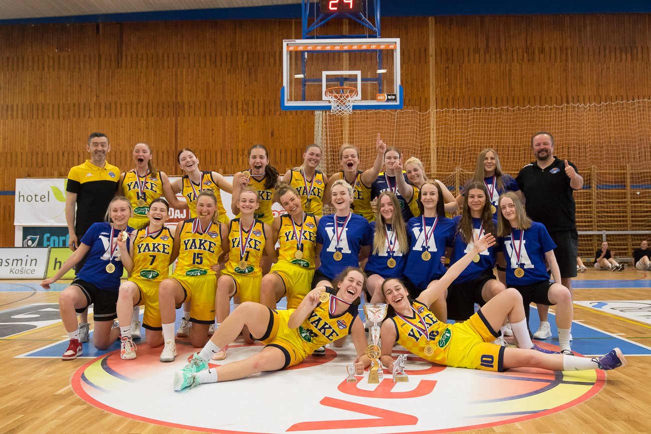 Suverénny titul košických mladých žien. MVP Plavnická vyzdvihla tímovosť