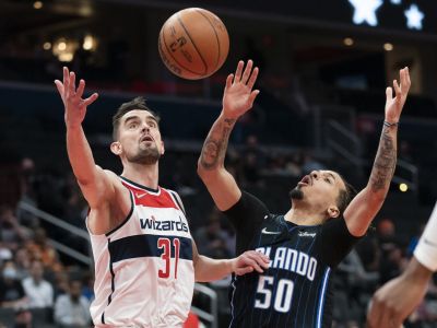 VIDEO: Historický večer pre český basketbal, Satoranský aj Krejčí nastúpili v základe svojich tímov v NBA