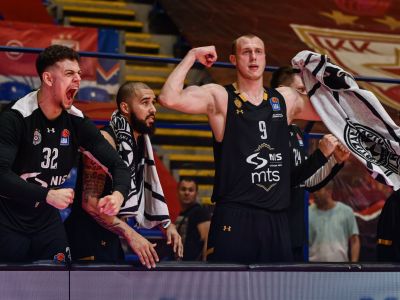 Vzbura na srbský spôsob. Partizanu hrozí zostup do III. ligy