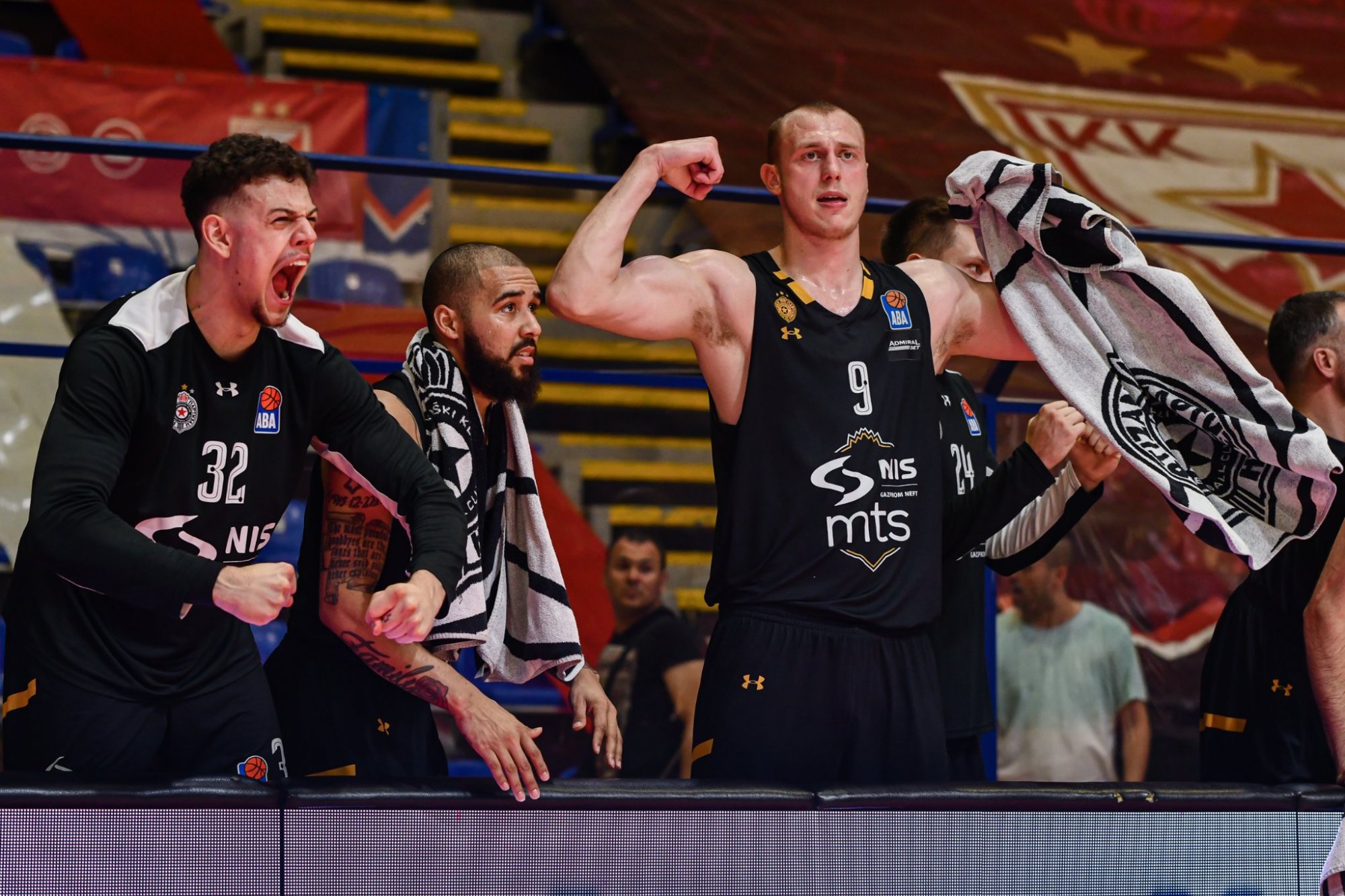 Vzbura na srbský spôsob. Partizanu hrozí zostup do III. ligy