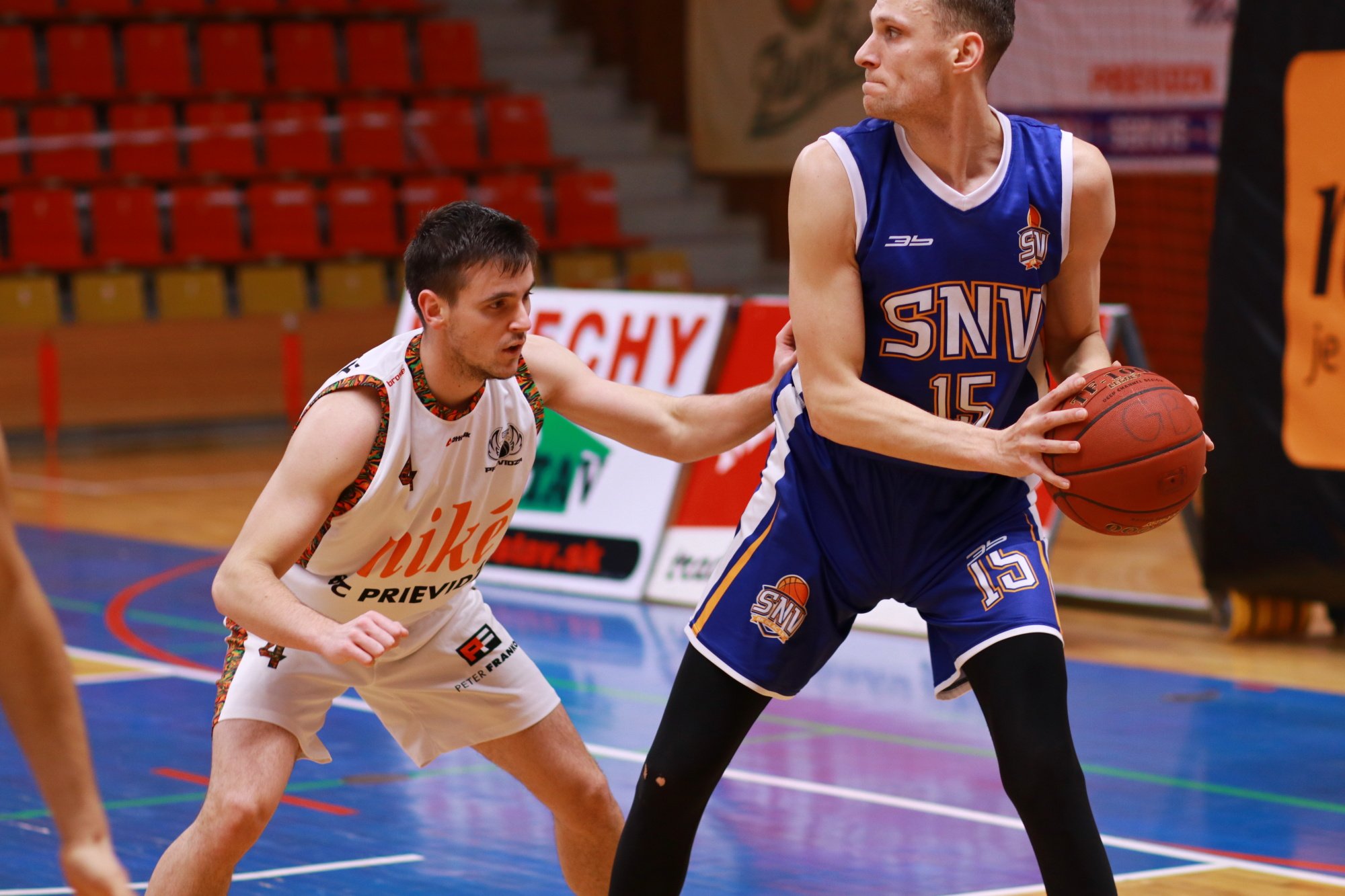 Rytieri v staronovej zbroji. Šéfom lavičky Hojč, v šatni bude veliť Mrviš