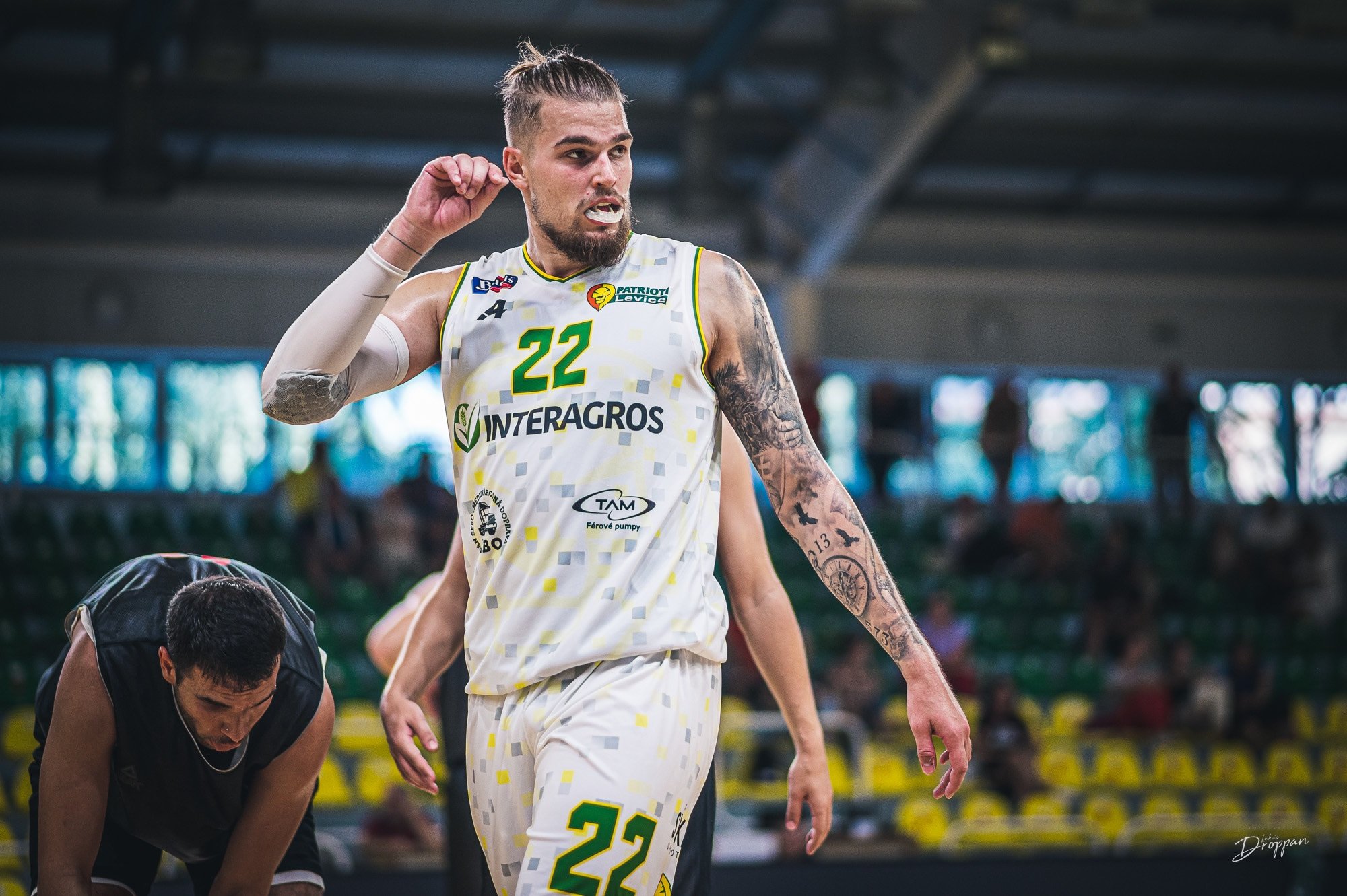 Patrioti vyhrali A-skupinu a usporiadajú Final Four Federálneho pohára. Prídu aj Komárno a Lučenec