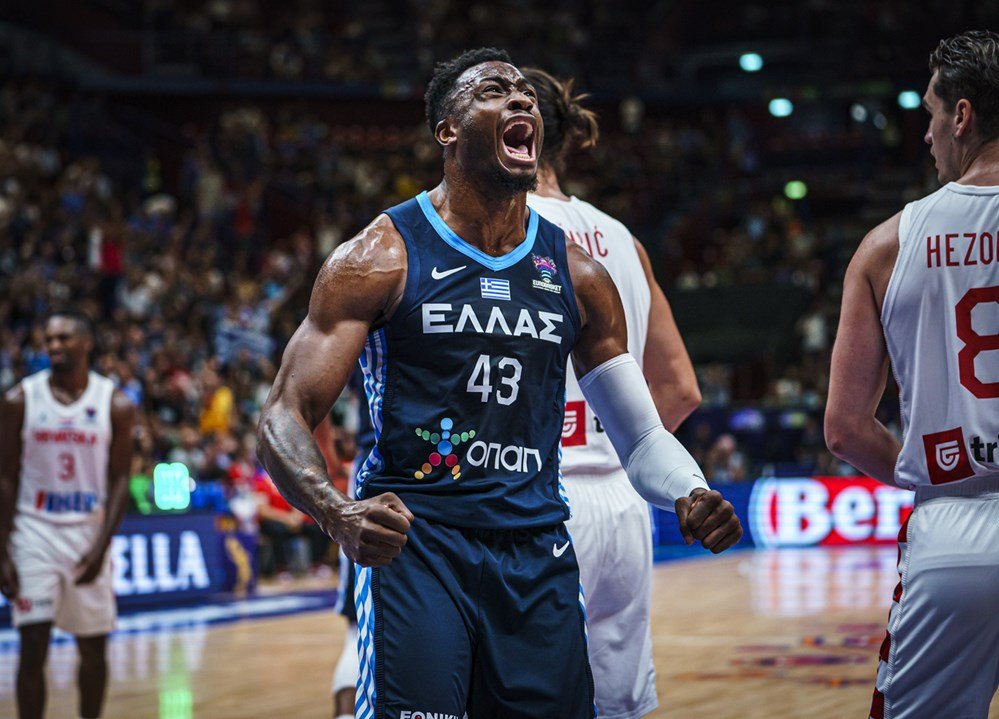 Giannis žiaril v závere proti Chorvátom, Česi dostali 99 bodov