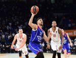 Týždeň v Eurolige: Unikátny threepeat Efesu a MVP Mike James. Začína najlepšia liga v Európe