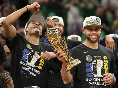 Začína NBA, v príprave bolo dosť škandálov, favoritov na titul je viacero