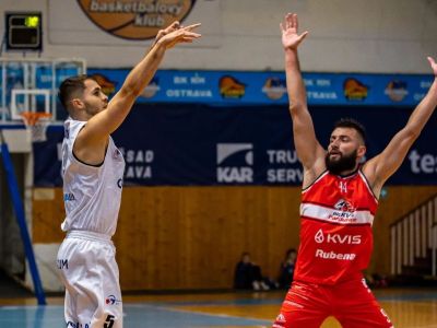 Slováci začali v Česku fantasticky, žiarilo najmä trio Majerčák, Rožánek, Mokráň