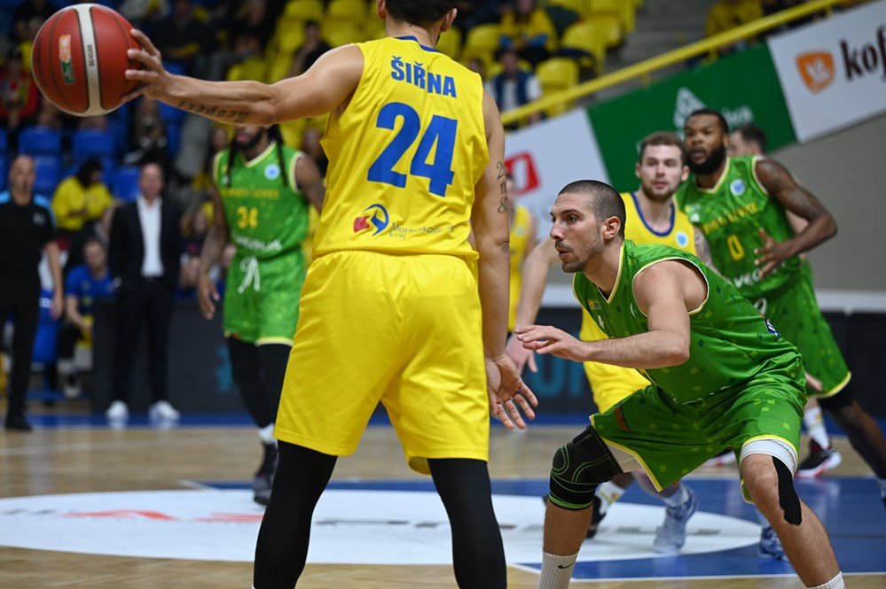 VIDEO: Patrioti prehrali v pohári FIBA tretíkrát za sebou. Bachan: Hrali sme katastrofálne