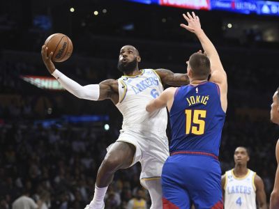 VIDEO: Dončič pripomenul Jordana, Lakers vyhrali prvýkrát až v šiestom zápase