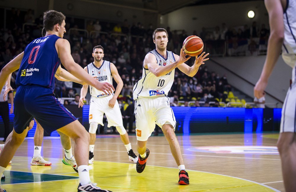 Stále nie je isté, či reprezentácii pomôžu Brodziansky s Pavelkom