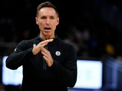 Cirkus Brooklyn pokračuje, vyhodili Steva Nasha, prichádza potrestaný tréner