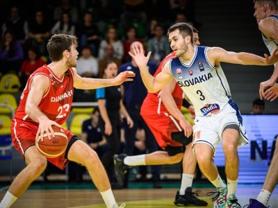 Slováci oslavujú prvú výhru a živia šancu na postup. Macedónci dovolili Nórom len 36 bodov