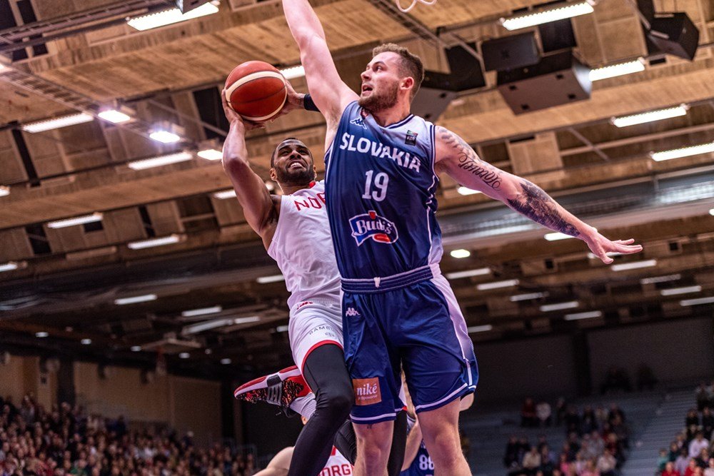 Striedačka Petra Tordu: Slováci Nórov zlomili výbornou obranou, Krajčovič eliminoval ich top strelca