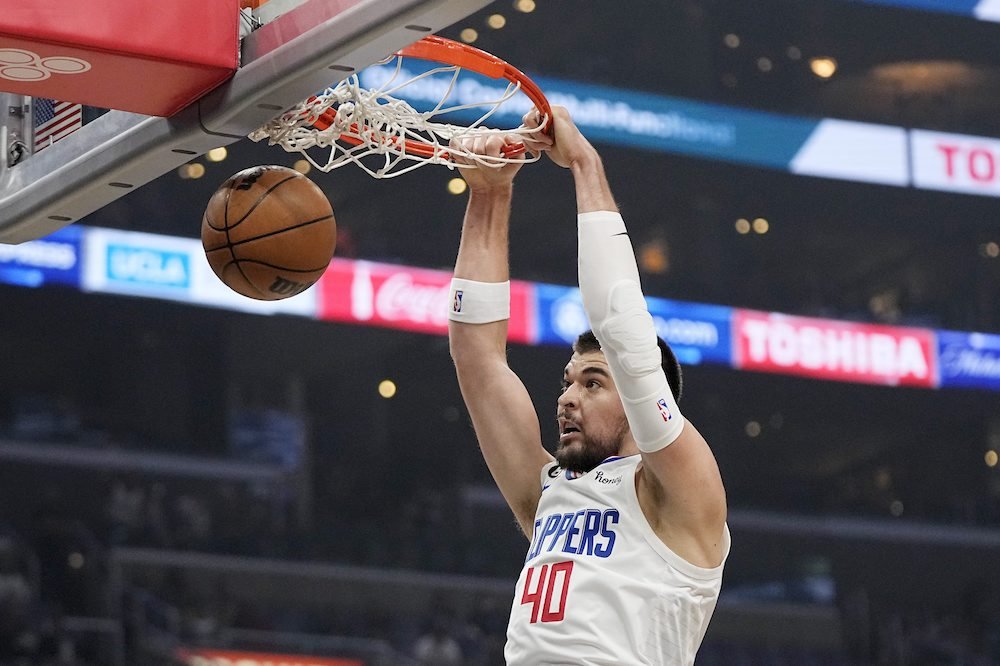 VIDEO: Golden State nastrieľalo za štvrtinu 47 bodov, Zubac predviedol monštruózny výkon