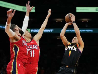 VIDEO: Booker zostrelil Zionovo New Orleans 58 bodmi, v Mexiku uspelo Miami
