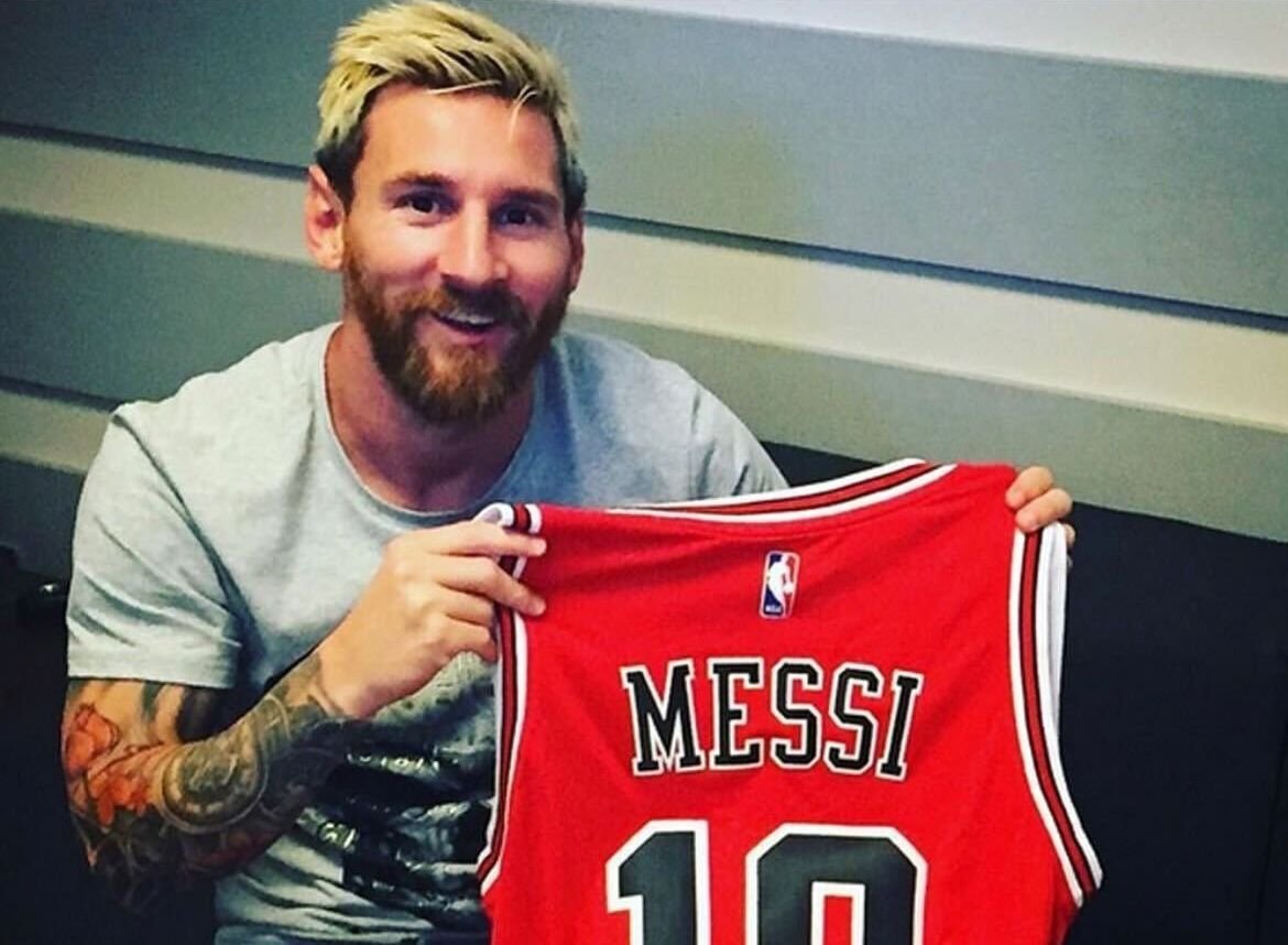 Aj basketbalový svet sa klania Messimu. Kde zoženiem jeho dres?, pýta sa hviezda NBA