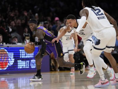 VIDEO: Irving dal 48 bodov, Schröder zachránil v poslednej sekunde Lakers
