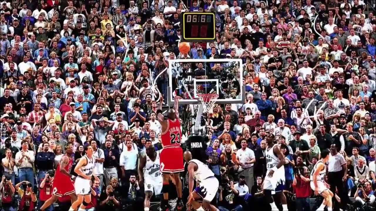 Nezastavila ho ani otrava jedlom či vysoké horúčky. Michael Jordan oslavuje šesťdesiatku