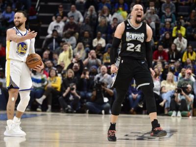 Zbrane, vyhrážky, neúcta. Ako sa stal z najsympatickejšieho tímu NBA najnesympatickejší