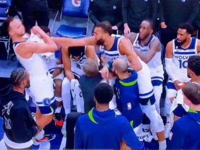 VIDEO: Rudy Gobert napadol počas time outu spoluhráča