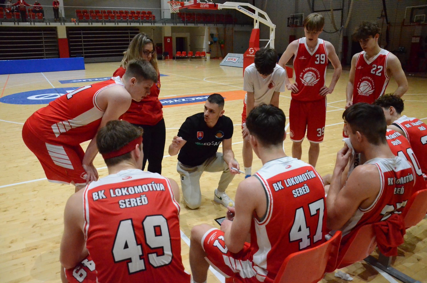 VIDEO/M-SR Juniori U19: Vo finále Košice proti Bratislave, Sereď a Prievidza o piate miesto