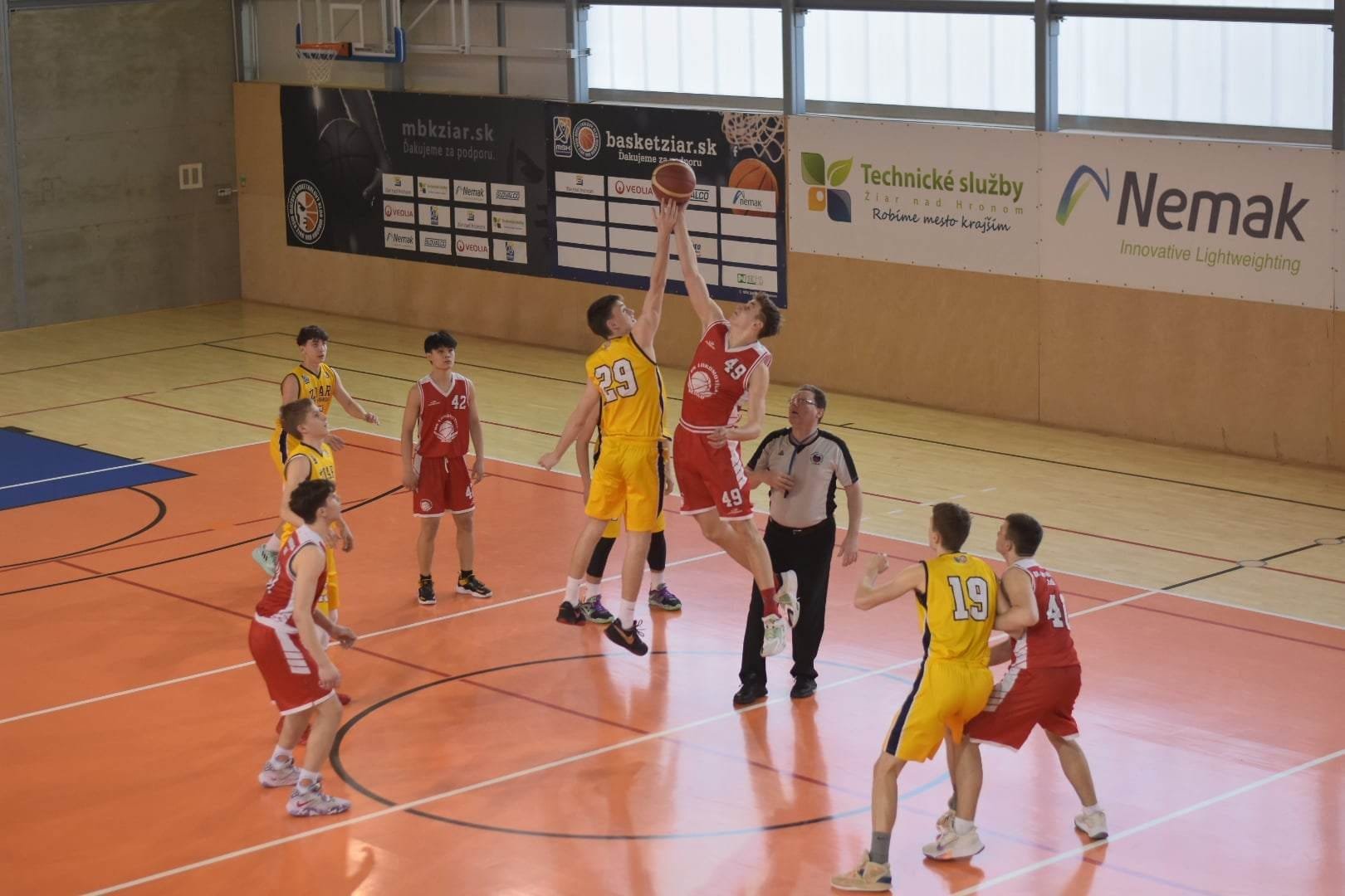 VIDEO/M-SR Kadeti U17: Do semifinále postúpili Inter, Sereď, Žilina a Košice