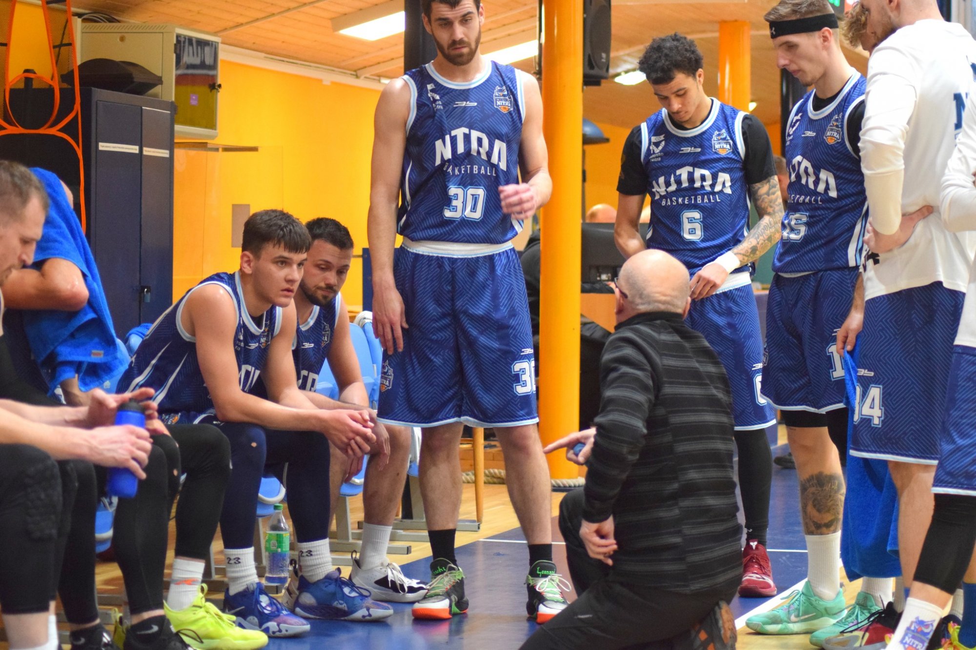 Nitra vyhrala suverénne prvú ligu a má právo štartovať v Niké SBL