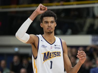 VIDEO: Bitku o generačný talent z Francúzska vyhralo San Antonio, na drafte si bude vyberať ako prvé