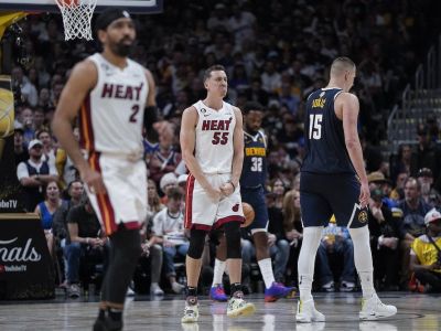 Nenávideli ho vlastní fanúšikovia, pred dvoma mesiacmi mal jednu z najhorších zmlúv v NBA, teraz rozhodol druhé finále