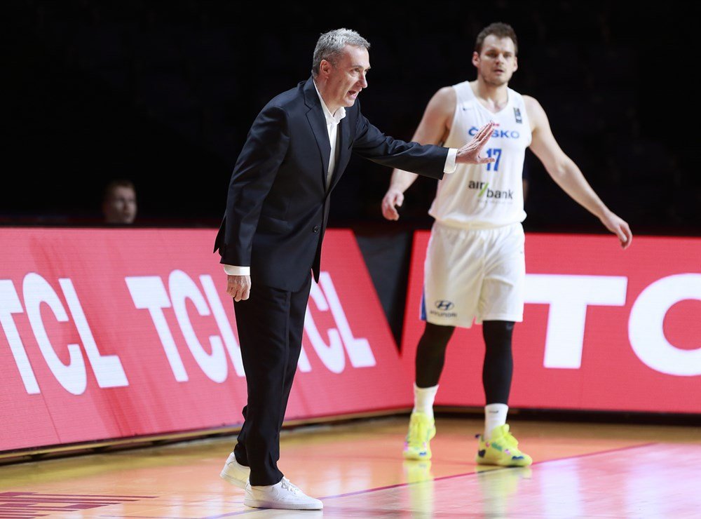 Na lavičke Česka končí tréner, ktorý ho dotiahol na olympiádu