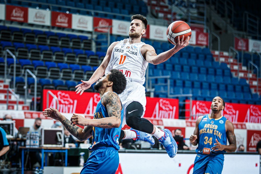 Komárno predstavilo zaujímavú posilu. Hrdí sa trofejou z Európskeho pohára FIBA