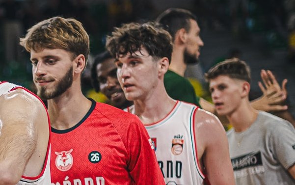 Odchovanec Daniel Halász oficiálne na súpiske BC Komárno