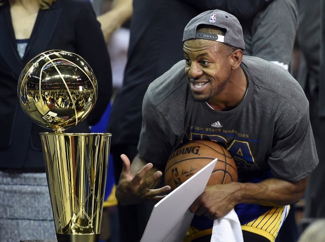 Začínal s Iversonom, vo finále NBA predčil aj LeBrona či Curryho