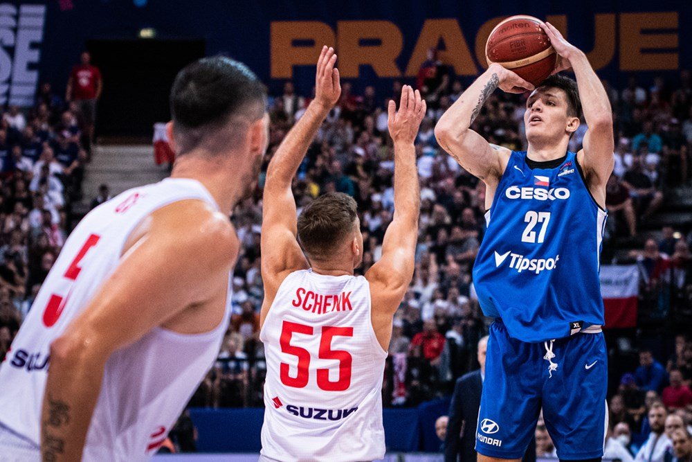 Česi možno stratili hráča NBA, Krejčí nemá klub