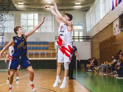FOTO: V prvom kole viacero klubových premiér a jediné domáce víťazstvo