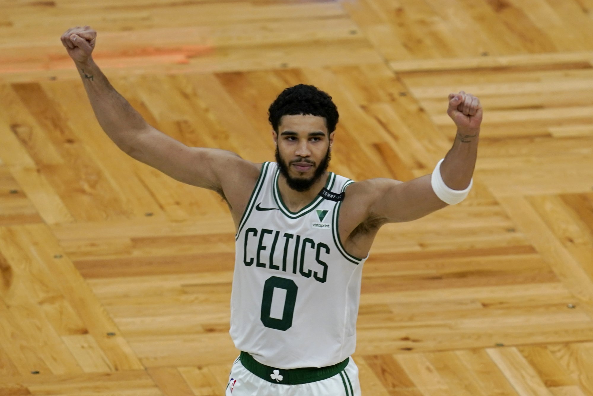 VIDEO: Boston pokračuje v úžasnej domácej sérii, upevnil si náskok na prvom mieste