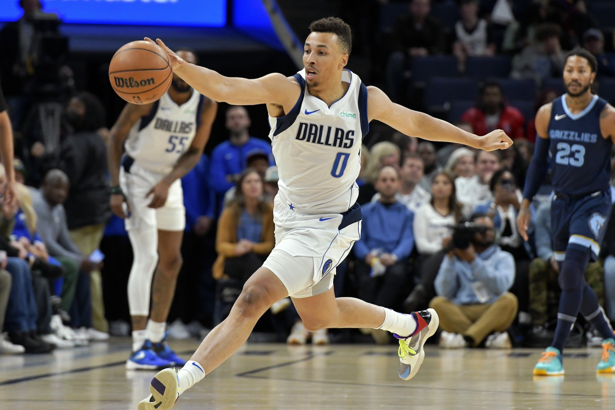 Najprv bol v NBA sklamaním, reštartoval kariéru v Partizane a teraz hrá skvele po boku Dončiča
