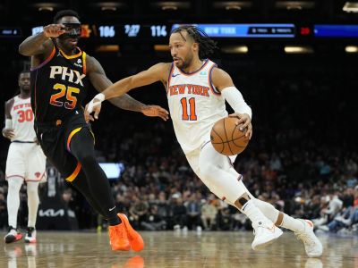 VIDEO: Brunson zostrelil Phoenix 50 bodmi a úžasnou streľbou, Spurs šokovali Lakers