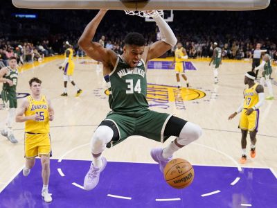 VIDEO: Milwaukee nestačilo ani 48 bodov Giannisa, Boston predviedol majstrovskú obranu