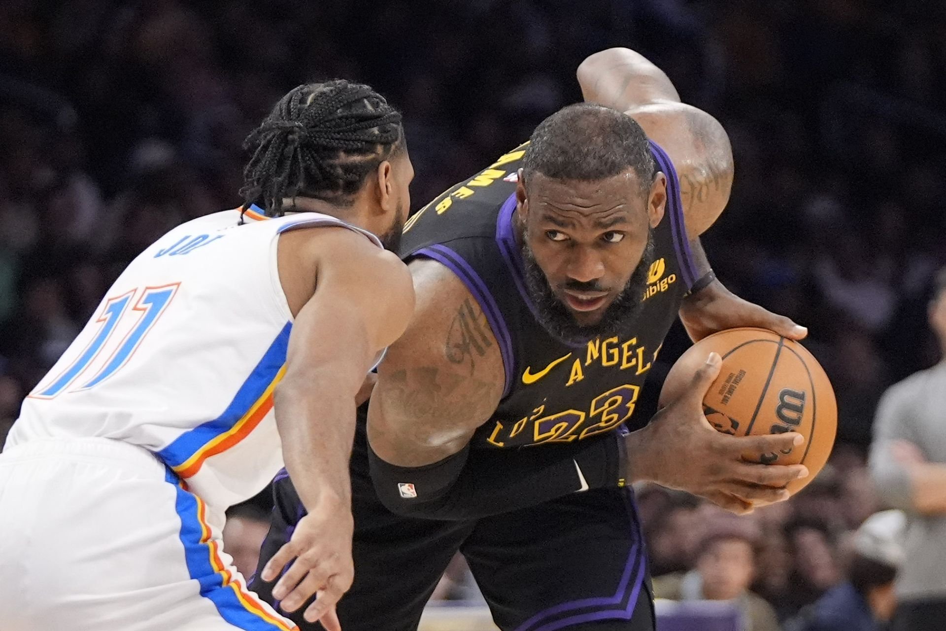 VIDEO: LeBron s Davisom ukončili víťaznú sériu OKC, Boston s ďalším triumfom