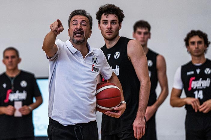 Striedačka Petra Tordu: Tréner súpera slovenskej reprezentácie nakopol odpisovaný tím Euroligy